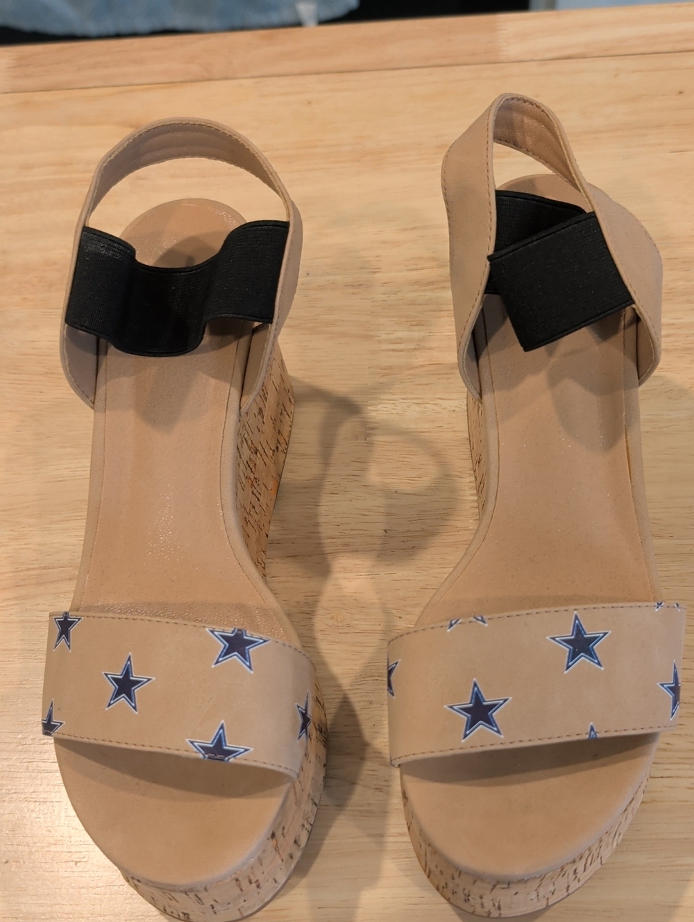 Dallas Cowboys Star-Print Beige Wedge Sandals with Black Ankle Strap. Never Worn